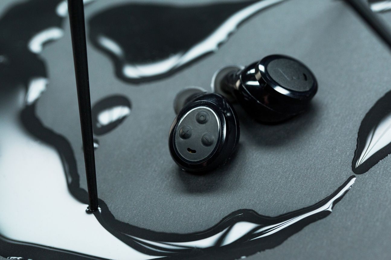 Bragi - The Headphone