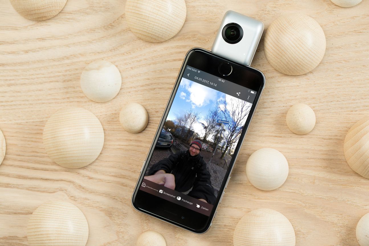 Insta360 Nano