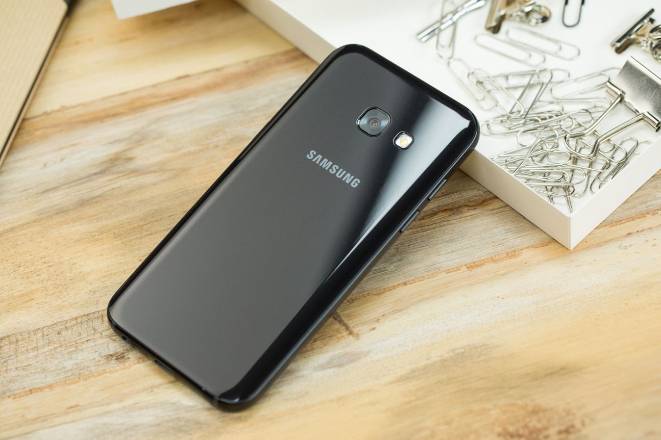 Samsung Galaxy A3 (2017)