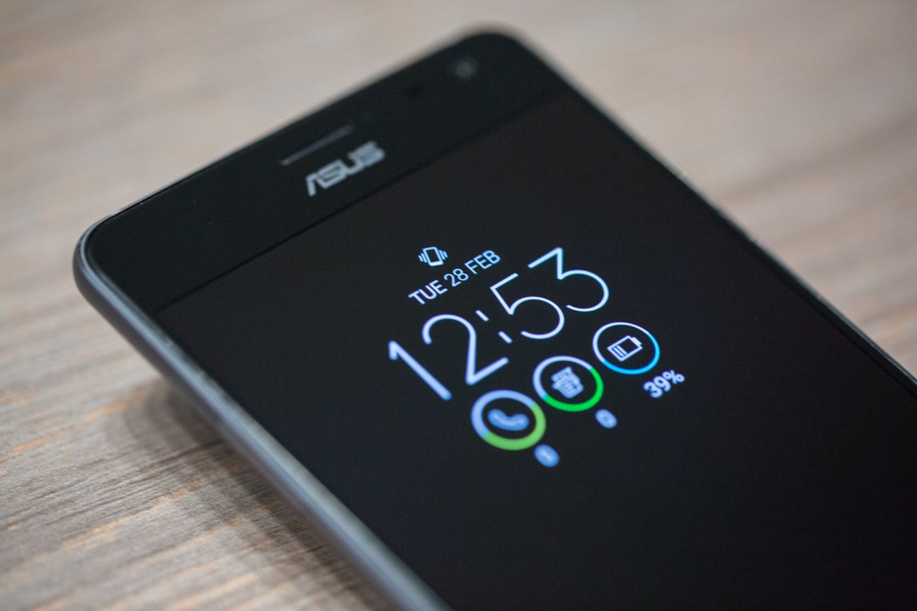 Asus ZenFone AR