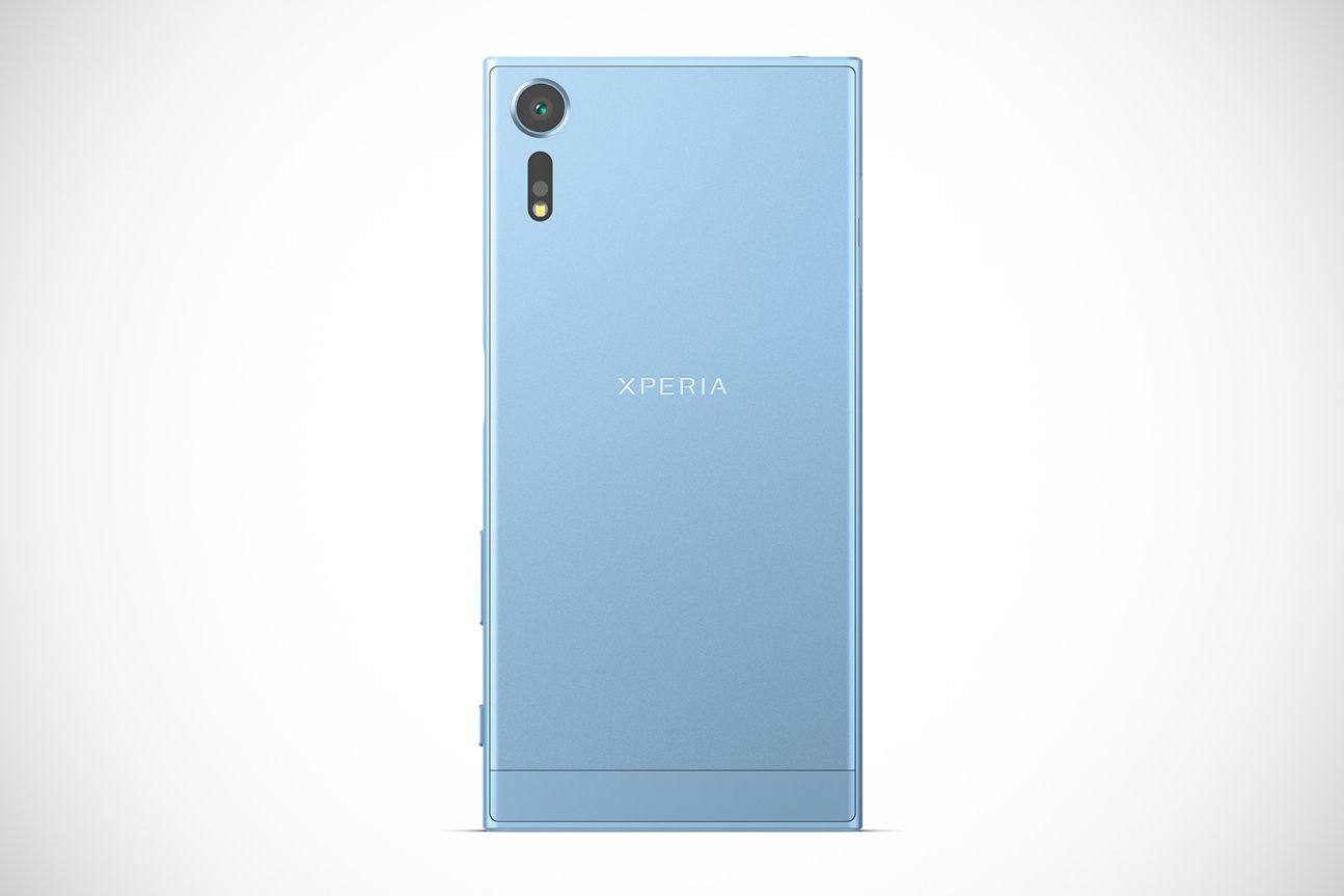 Xperia XZs