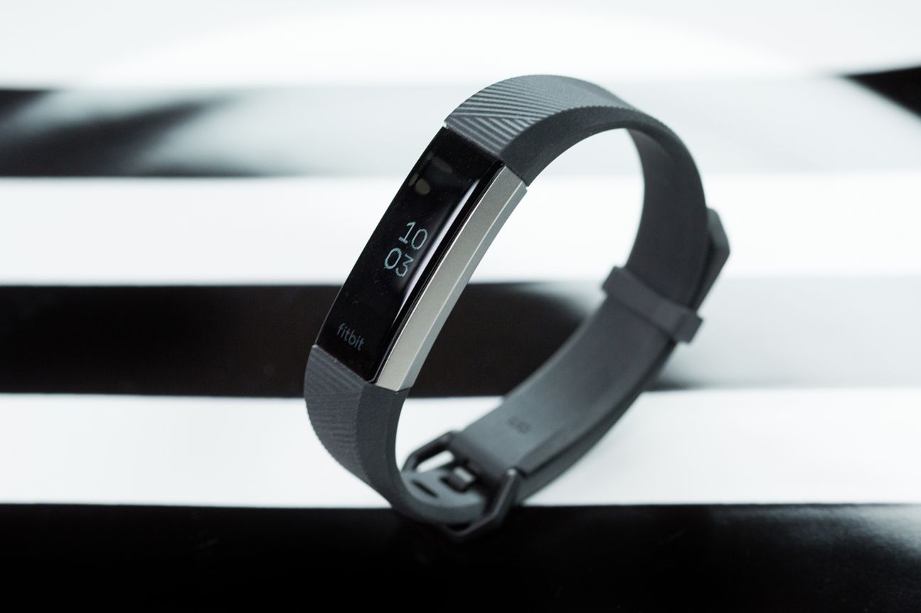 Fitbit Alta HR