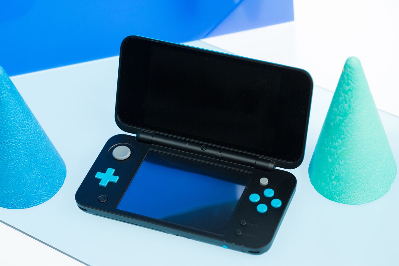 Nintendo 2DS XL