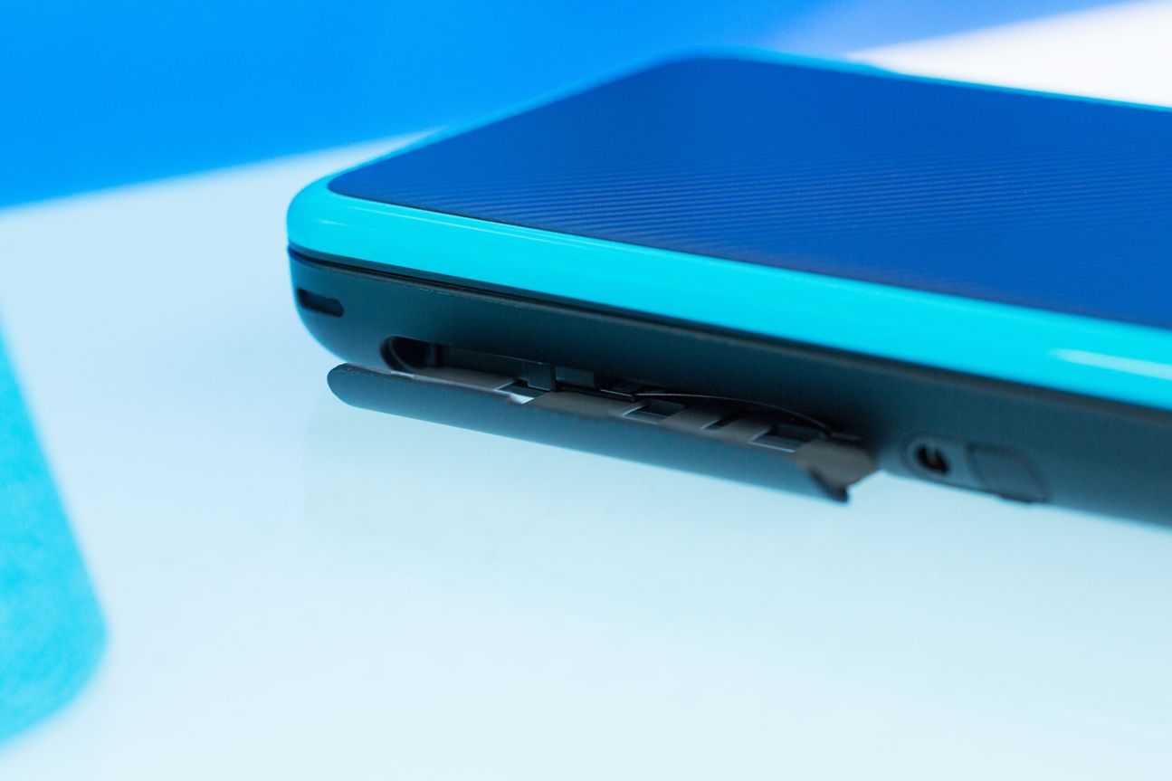 Nintendo 2DS XL