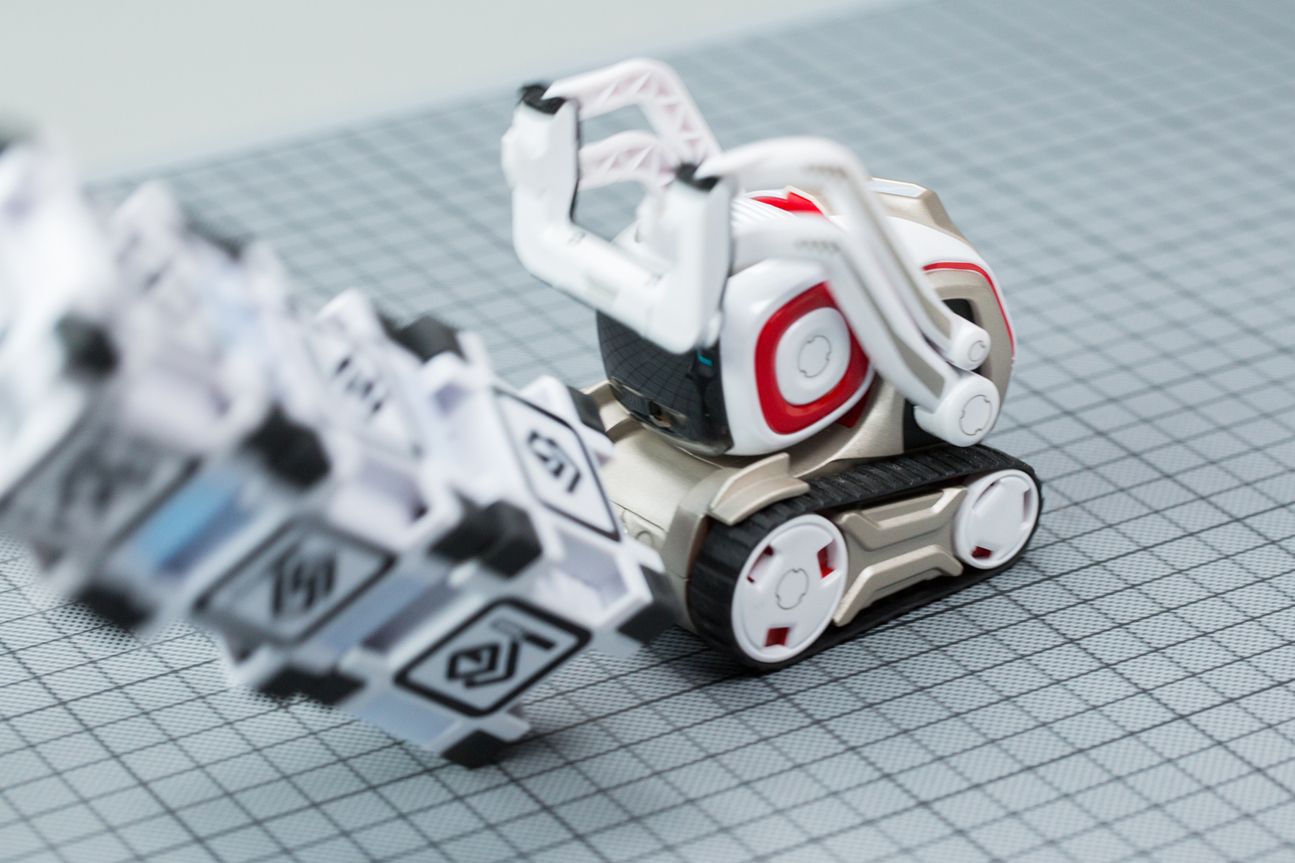 Anki Cozmo