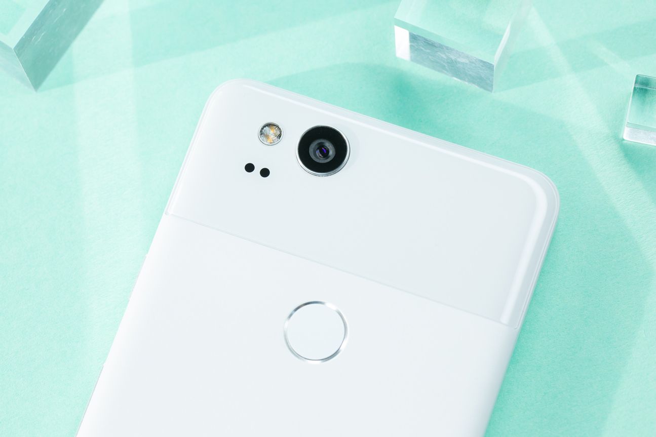 Die Rückseite des Google Pixel 2