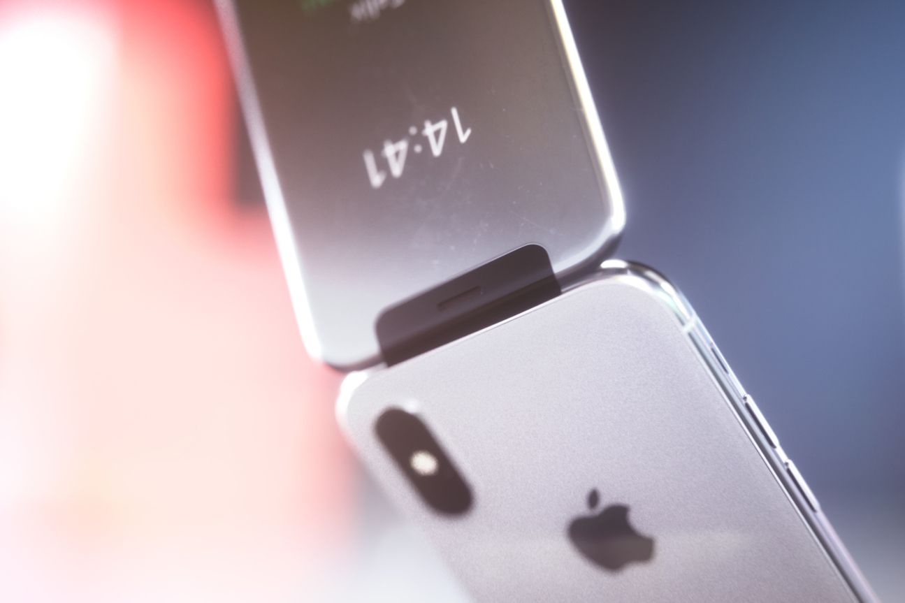 iPhone X folding concept, curved labs