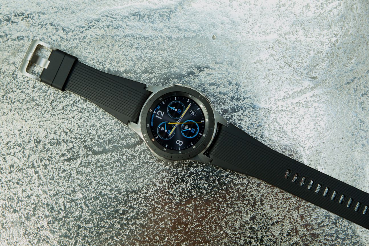 Samsung Galaxy Watch mit Armband