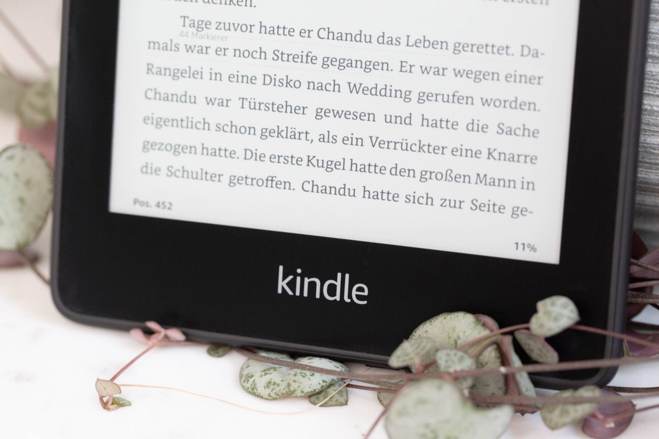 Der KindlePaperwhite in der Nahaufnahme.