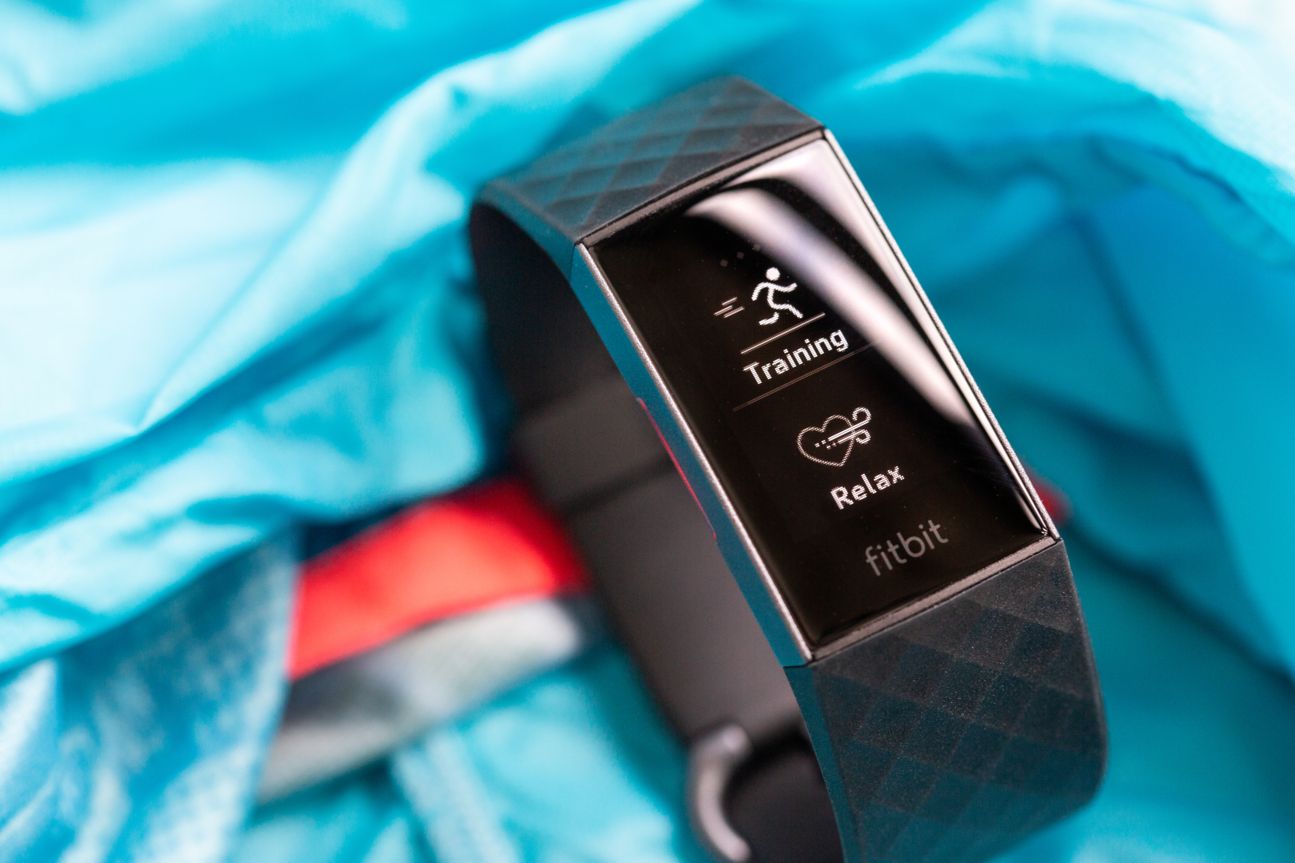 Das Fitbit Charge 3 in schwarz