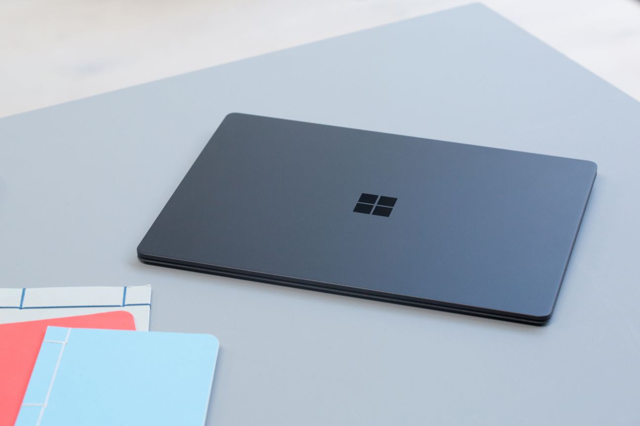 Surface Laptop 2