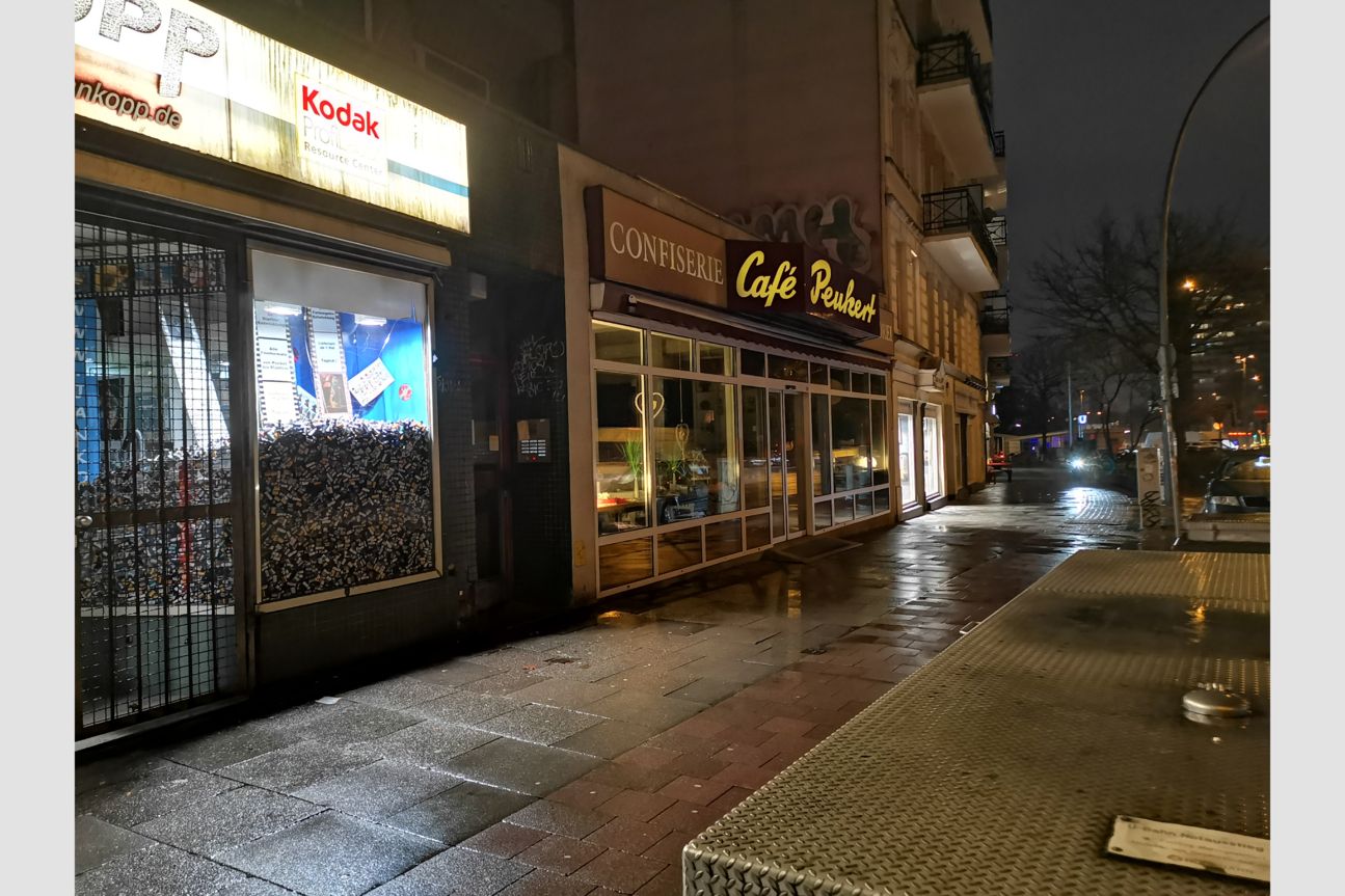 Schaufenster bei Dunkelheit