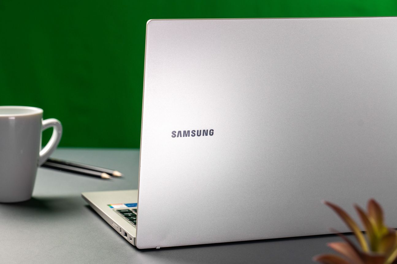 Samsung Galaxy Book LTE